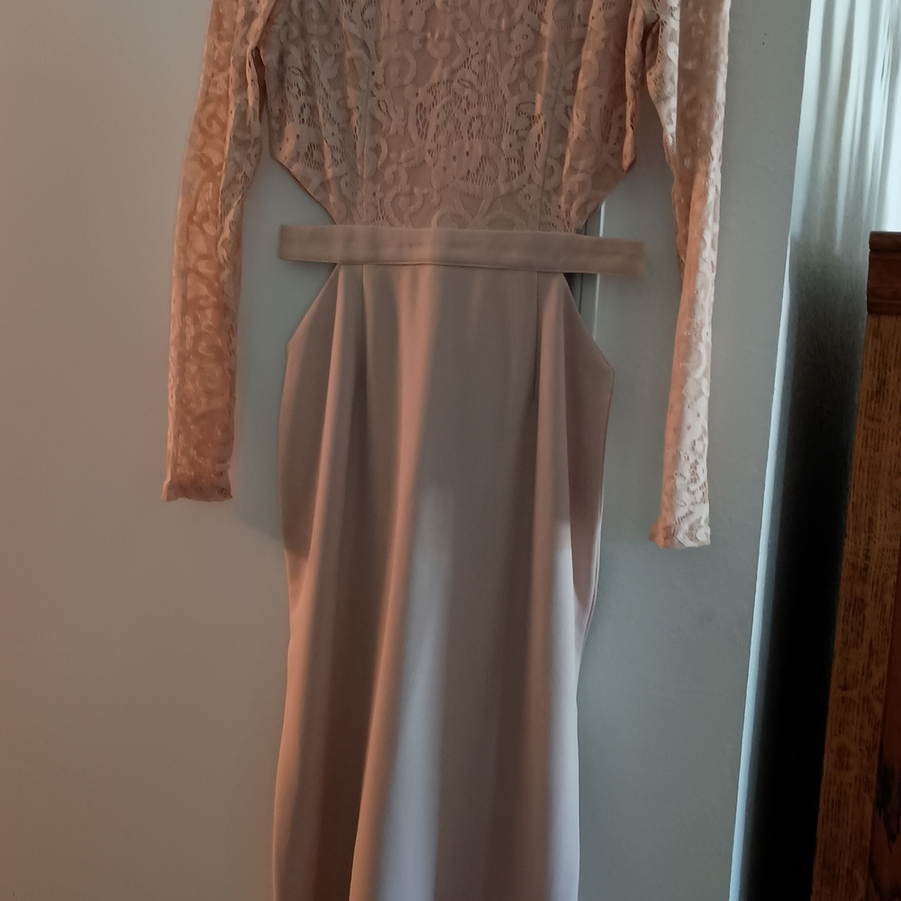 Missguided Lace Midi Dress in Cream . Stunning On Open Sides With Lined Dress